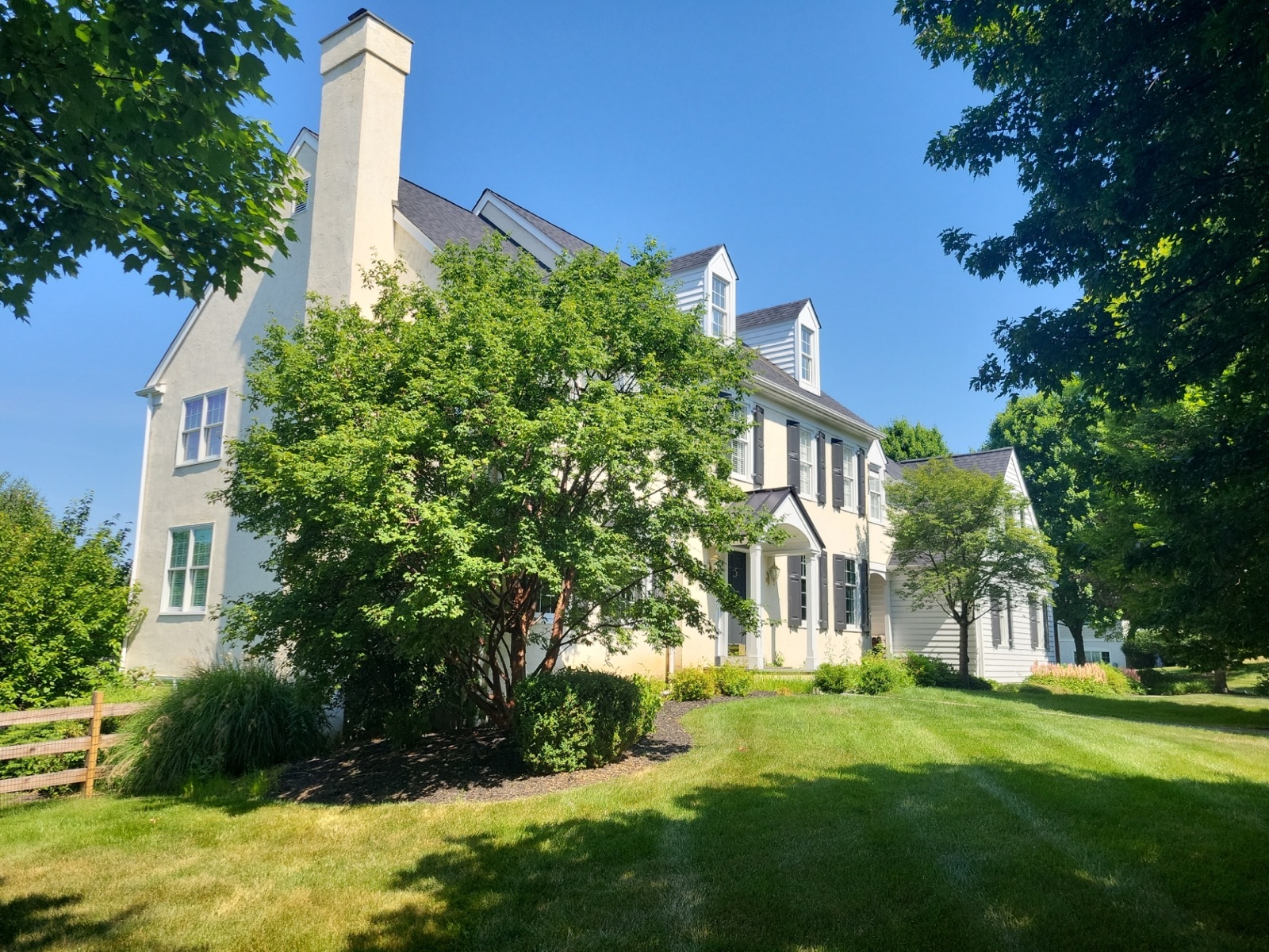 Rafter residence before renovation